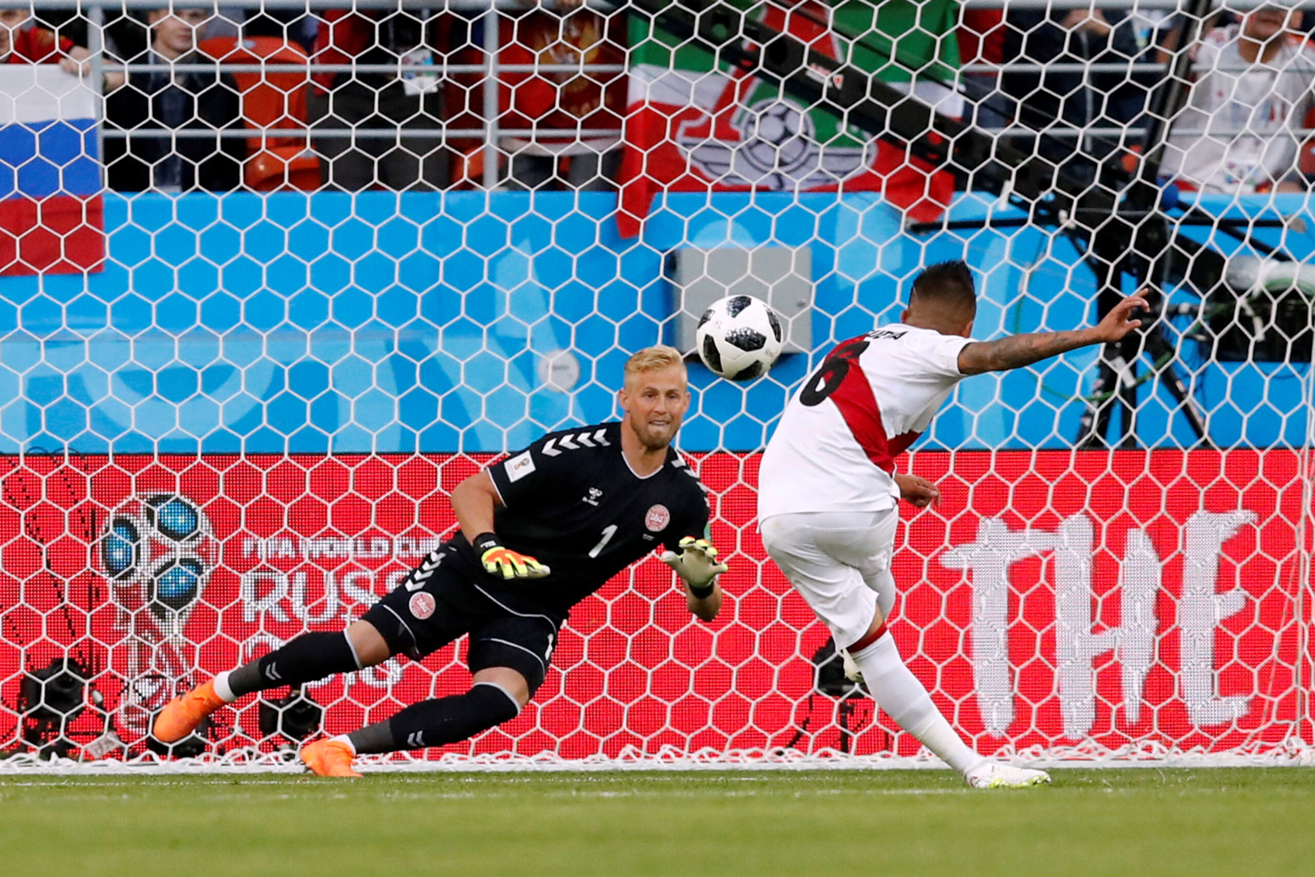 Penalty shot from Christian Cueva of Peru - World Cup penalty shootouts