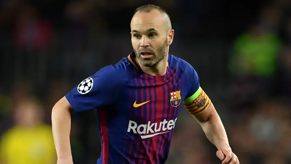 Andrés Iniesta running - World Cups Players