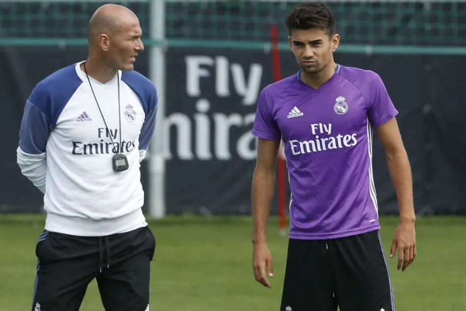 Zinedine Zidane and son Enzo. World Cup family stories